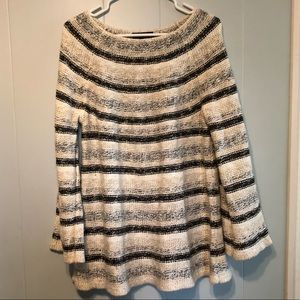 Sweater with bell sleeves